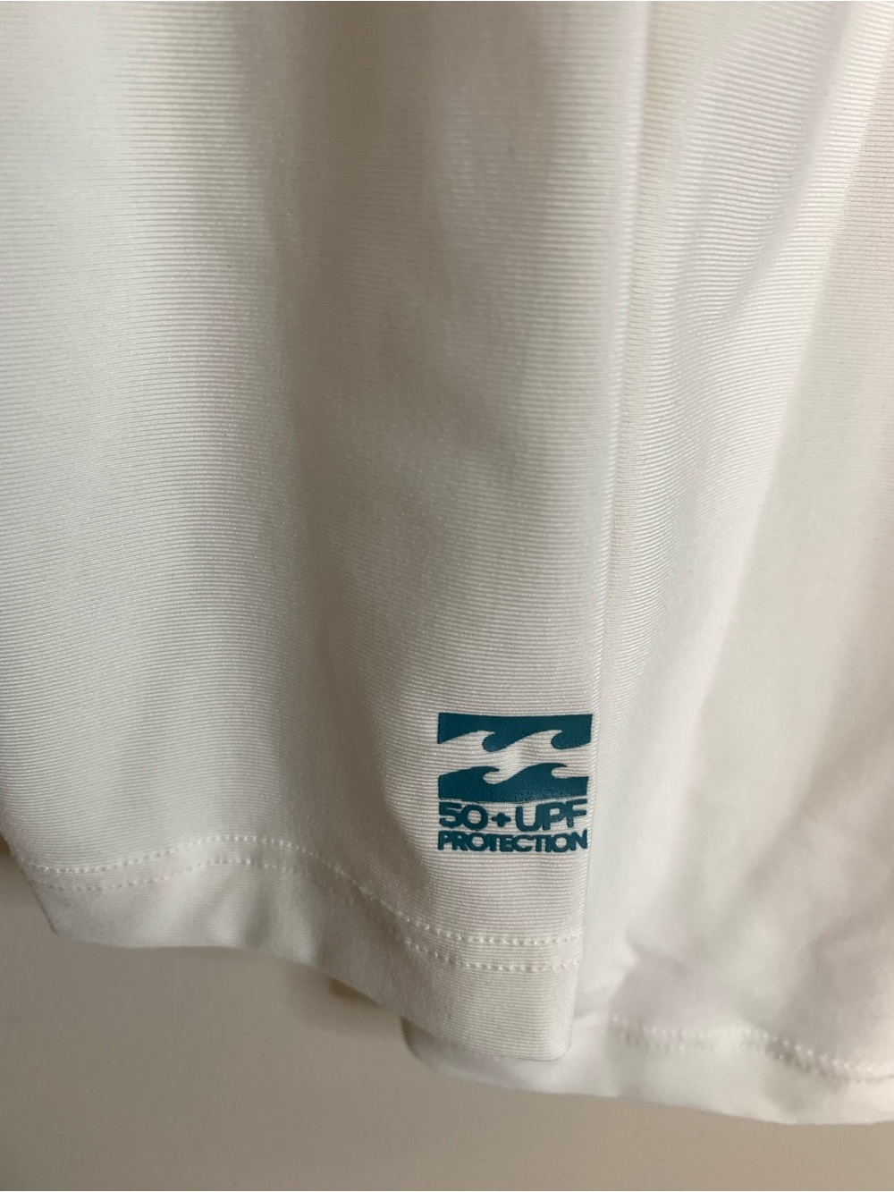 Billabong UPF 50+ Performance Shirt Rash Guard - Picture 4 of 13